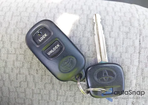 2004 Toyota Corolla Le from USA, damaged, VIN 2T1BR32E84C258108